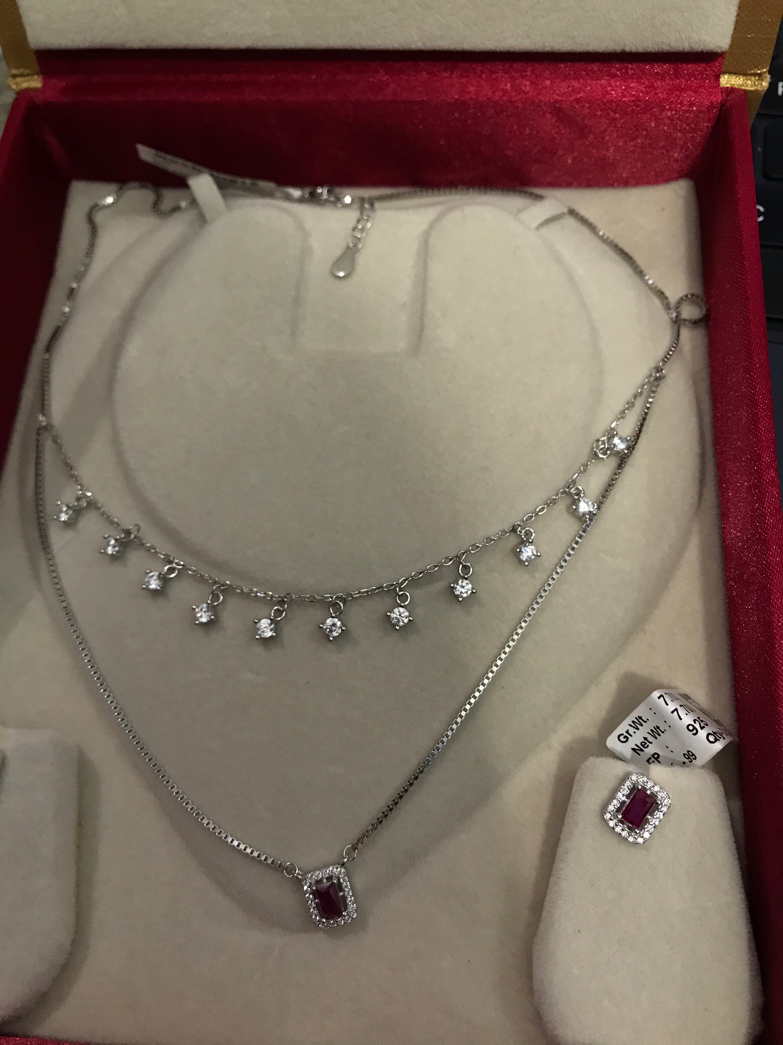 Solitaire Pink Baguette Chain